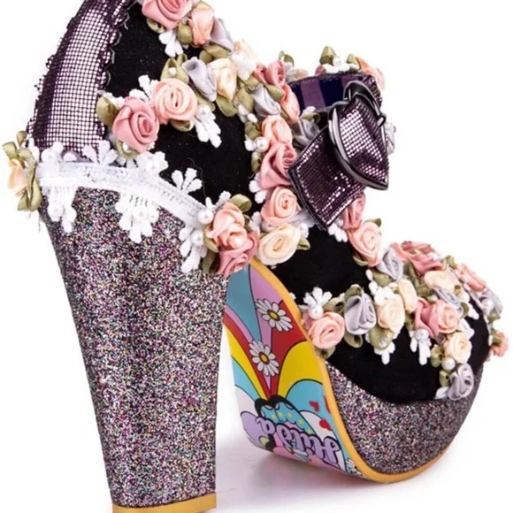 CozyQuilt x Irregular Choice - Picture 5 of 8